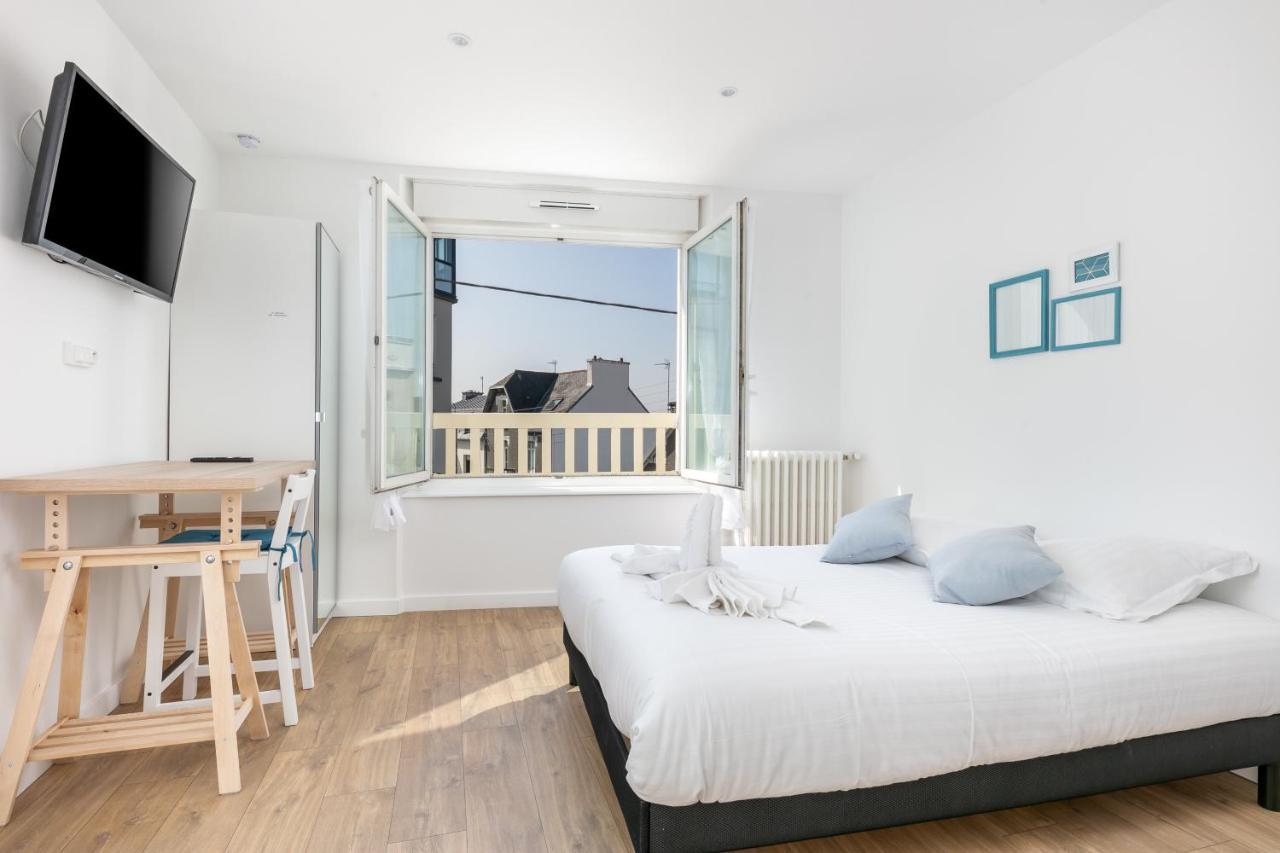 La Recouvrance: Spacious Room with Shared Living and Private Terrace Brest Exterior photo